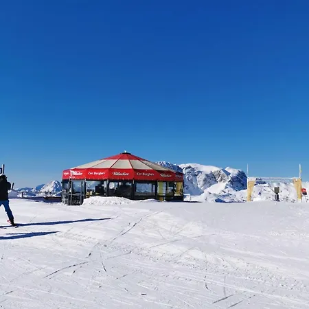 Almhaus Hochenwarter - 3 Sonnenalpe Nassfeld